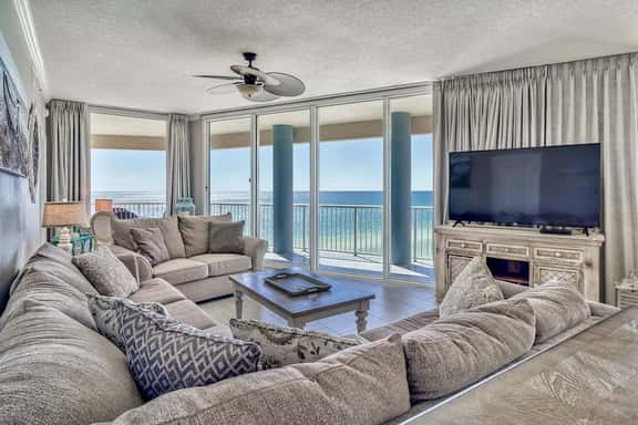 Palazzo 208 - Image 1